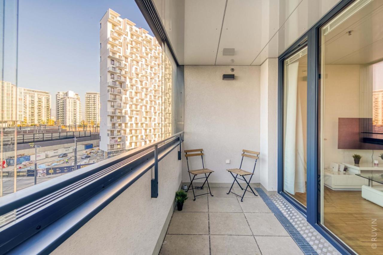 Апартаменти High Rise, Netflix, 2 Min To Main Station Відень Екстер'єр фото